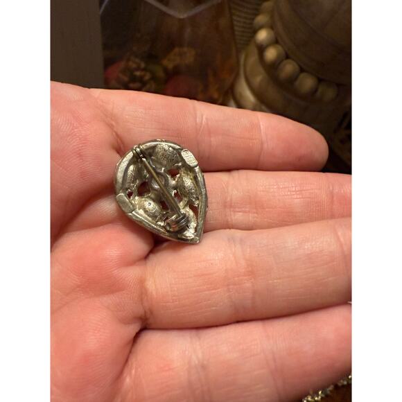 Small brooch - Picture 1 of 2